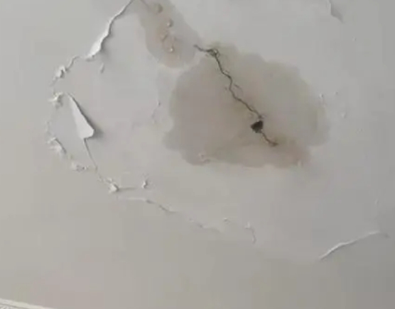 永兴阳台漏水维修公司分享下屋面防水工程质量问题原因分析